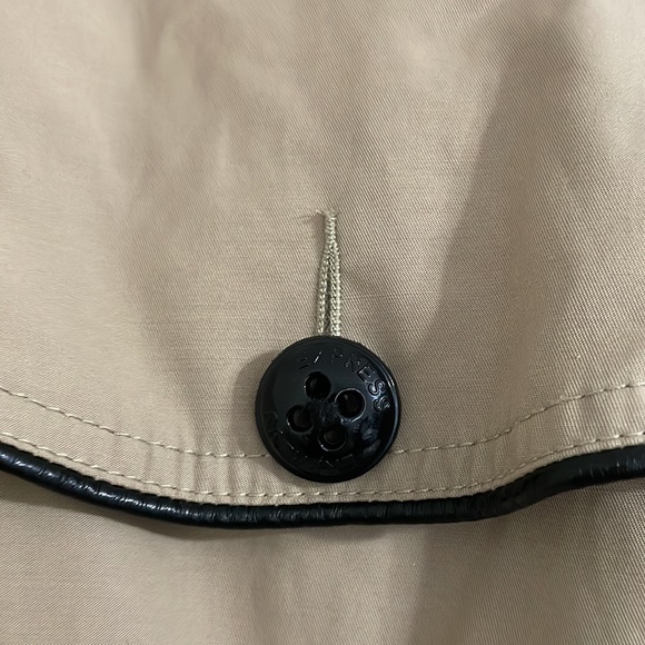 Express Rain Jacket - Picture 3 of 4